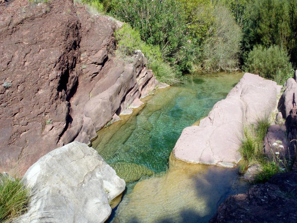 Hotel Restaurante Vinas Viejas Fuentes de Ayódar Dış mekan fotoğraf