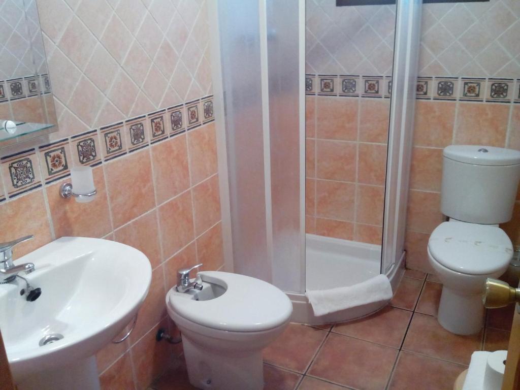 Hotel Restaurante Vinas Viejas Fuentes de Ayódar Dış mekan fotoğraf
