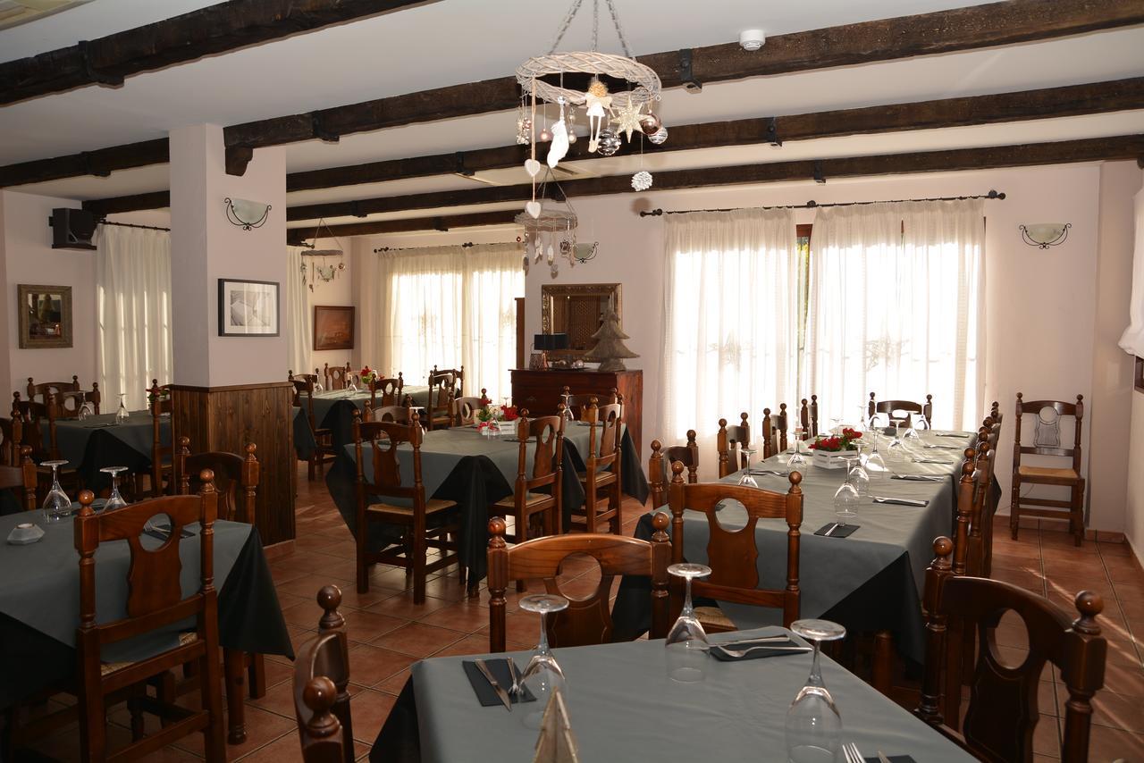 Hotel Restaurante Vinas Viejas Fuentes de Ayódar Dış mekan fotoğraf